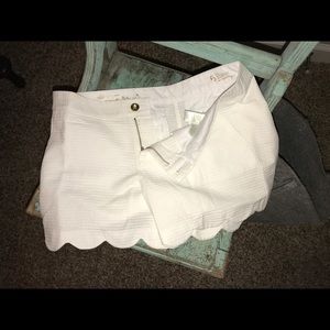 Size 6 Lily Pulitzer Scalloped Shorts